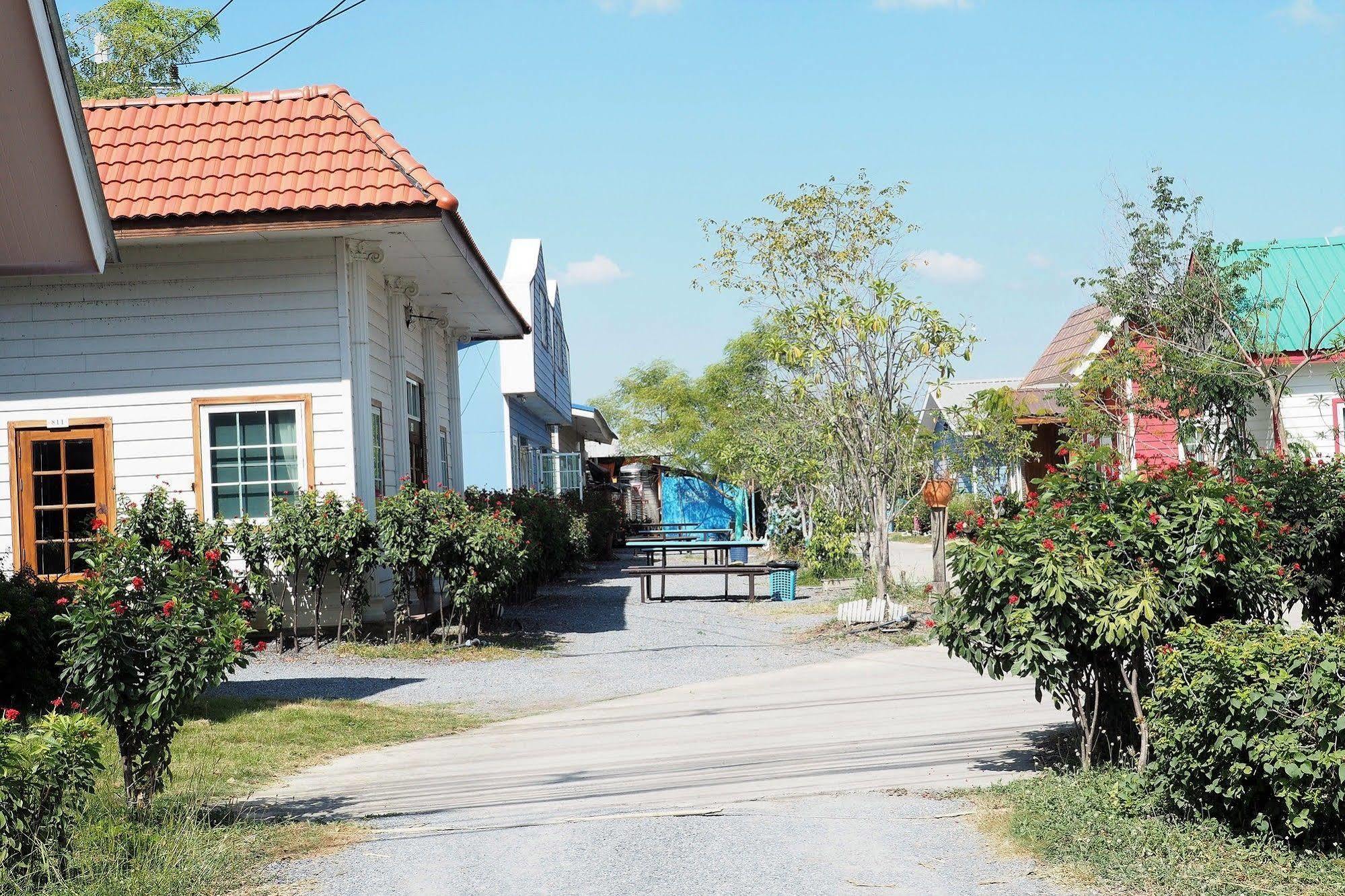 Tonrak Resort Ban Ongkharak Exterior foto